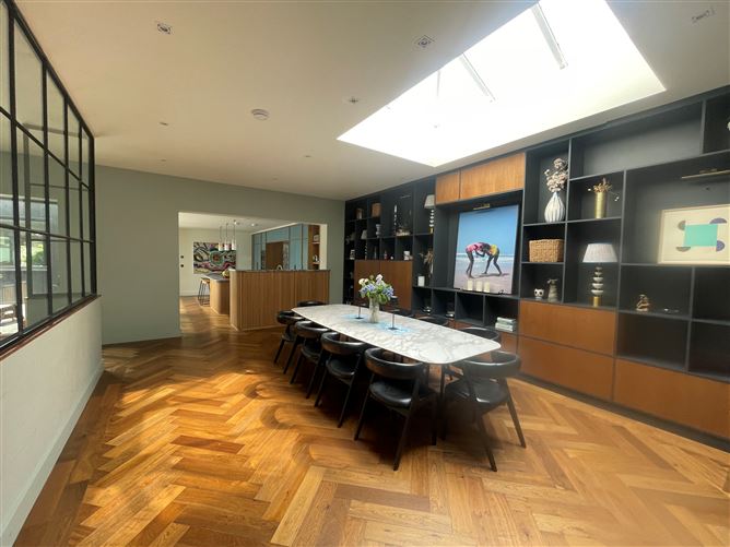 Bright and spacious luxury house in Dublin City centre,Vacation Rental in Dublin, Ireland