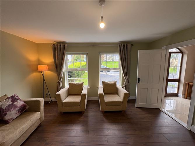 7 Orán Hill, Letterkenny, Donegal