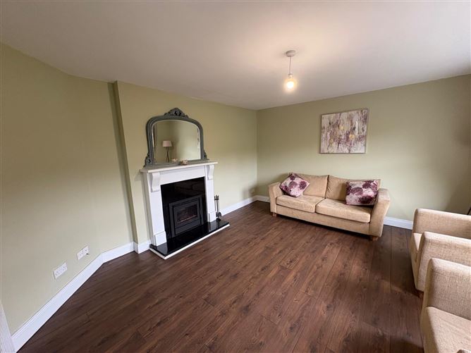 7 Orán Hill, Letterkenny, Donegal