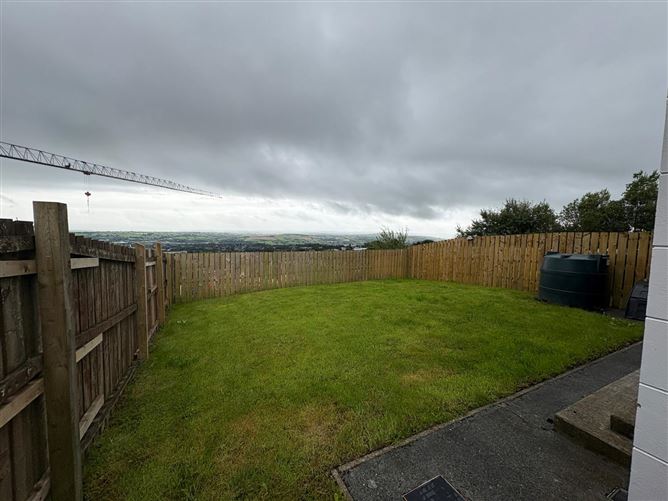 7 Orán Hill, Letterkenny, Donegal
