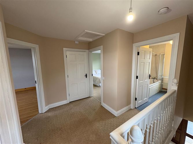 7 Orán Hill, Letterkenny, Donegal