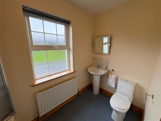 7 Orán Hill, Letterkenny, Donegal