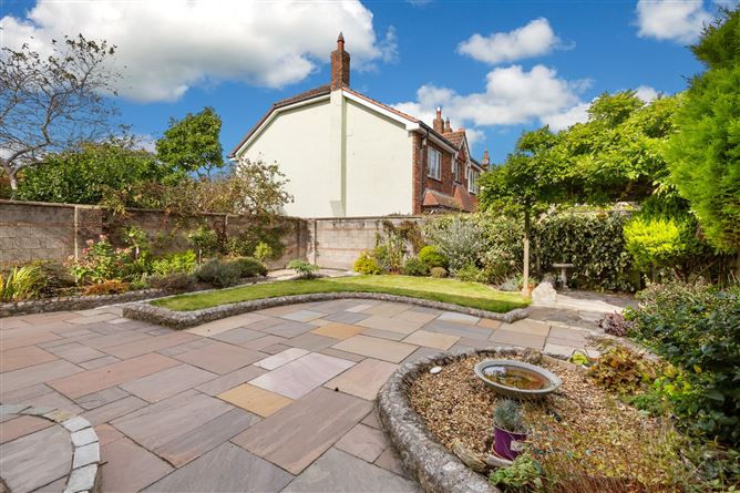 12 Chesterfield Grove, Castleknock, Dublin 15