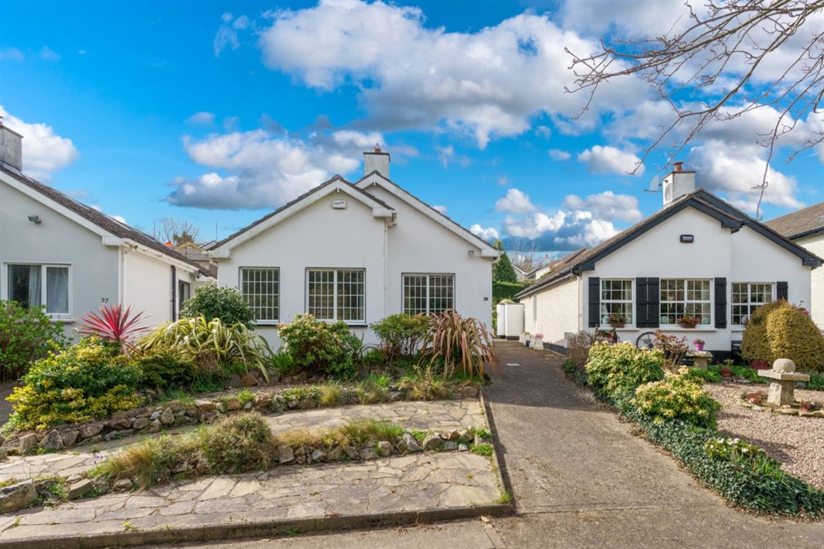 38 Prospect Lawn, The Park, Cabinteely,   Dublin 18