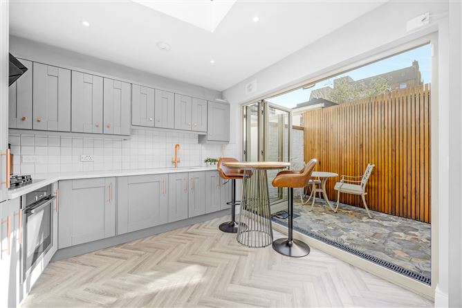 14 Albert Court, South City Centre, Dublin 2