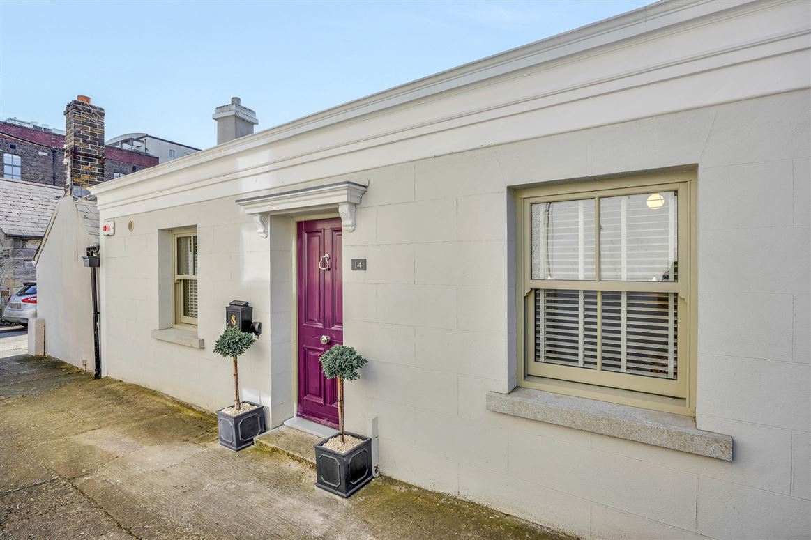 14 Albert Court, Off Grand Canal Street Lower, South City Centre, Dublin 2