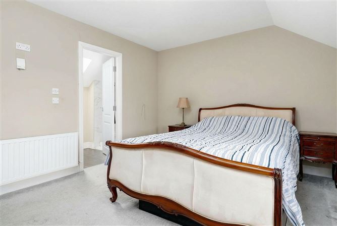 37 Dodderbrook Avenue, Ballycullen, Dublin 24