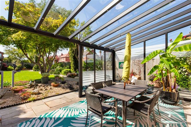 https://photos-a.propertyimages.ie/media/5/5/3/5003355/c57aaf1d-6a4f-46c7-9745-45f1d5d3160d_l.jpg
