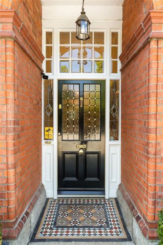 https://photos-a.propertyimages.ie/media/5/5/3/5003355/c57aaf1d-6a4f-46c7-9745-45f1d5d3160d_l.jpg