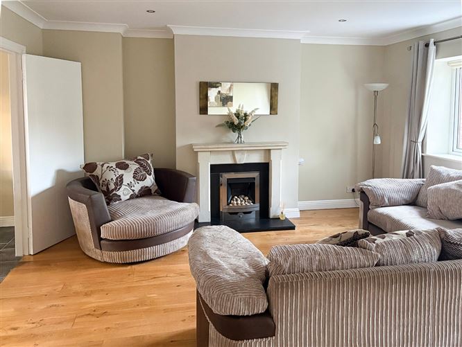 Photo 10 of 24 — 6 Carrigmore Grove, Citywest, Dublin 24