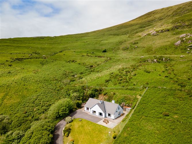 Derrynane Beg, Caherdaniel, Kerry