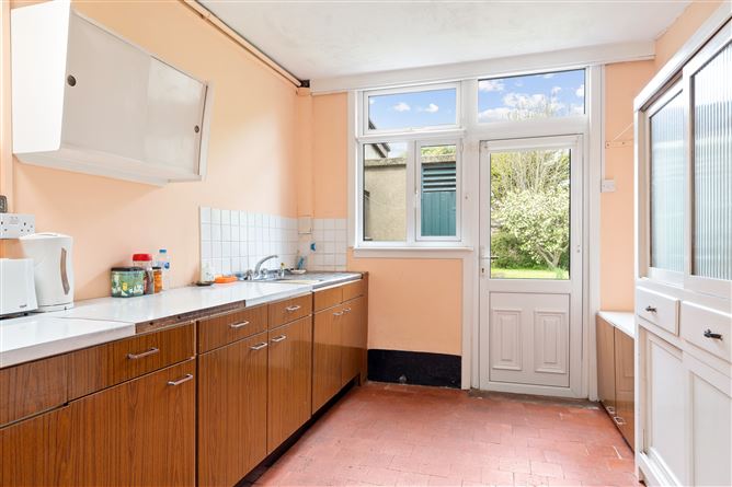 24 Lavarna Road, Terenure, Dublin 6W