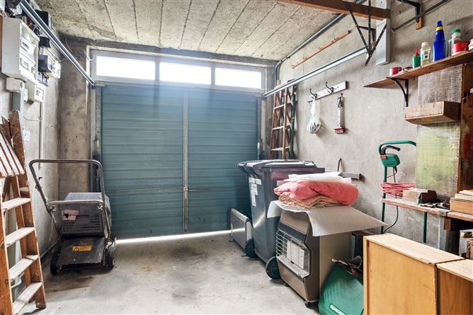 24 Lavarna Road, Terenure, Dublin 6W