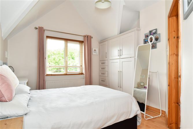 12 Woodlands, Lackagh, Turloughmore, Co. Galway