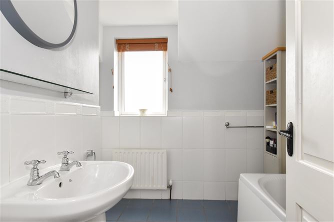 12 Woodlands, Lackagh, Turloughmore, Co. Galway