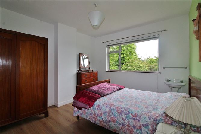 34 Vernon Park, Clontarf, Dublin 3