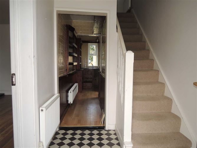 5 Sea View Terrace, Killala, County Mayo