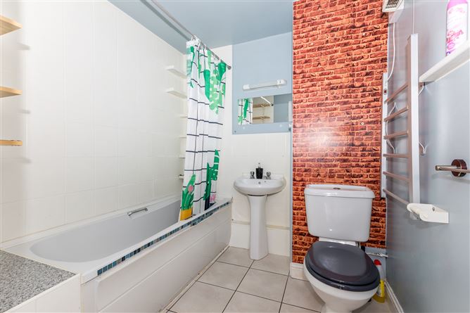 Apt 17 Aldborough Court, North Strand, North City Centre, Dublin 1