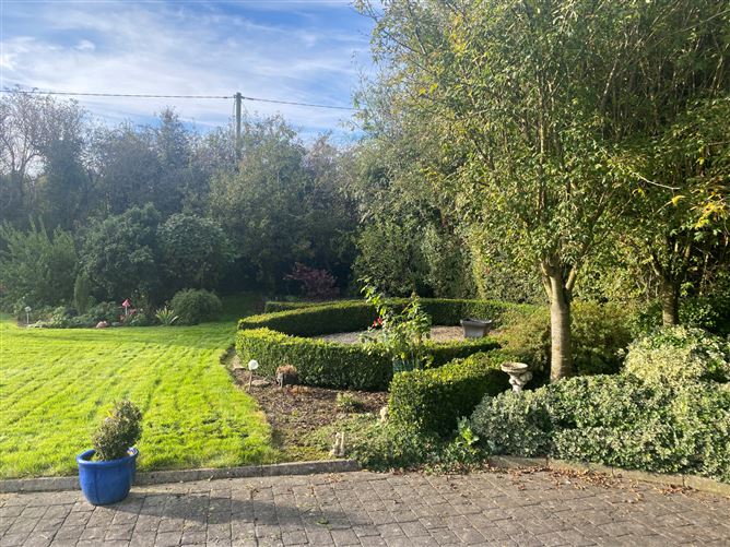 Corville Road, Tullaskeagh, Roscrea, Co. Tipperary
