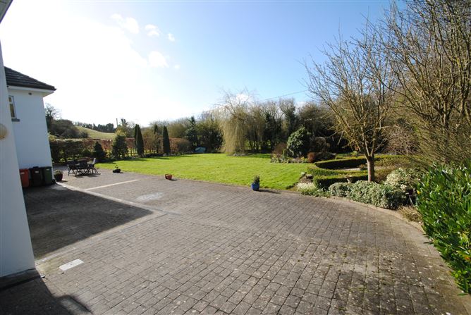 Corville Road, Tullaskeagh, Roscrea, Co. Tipperary