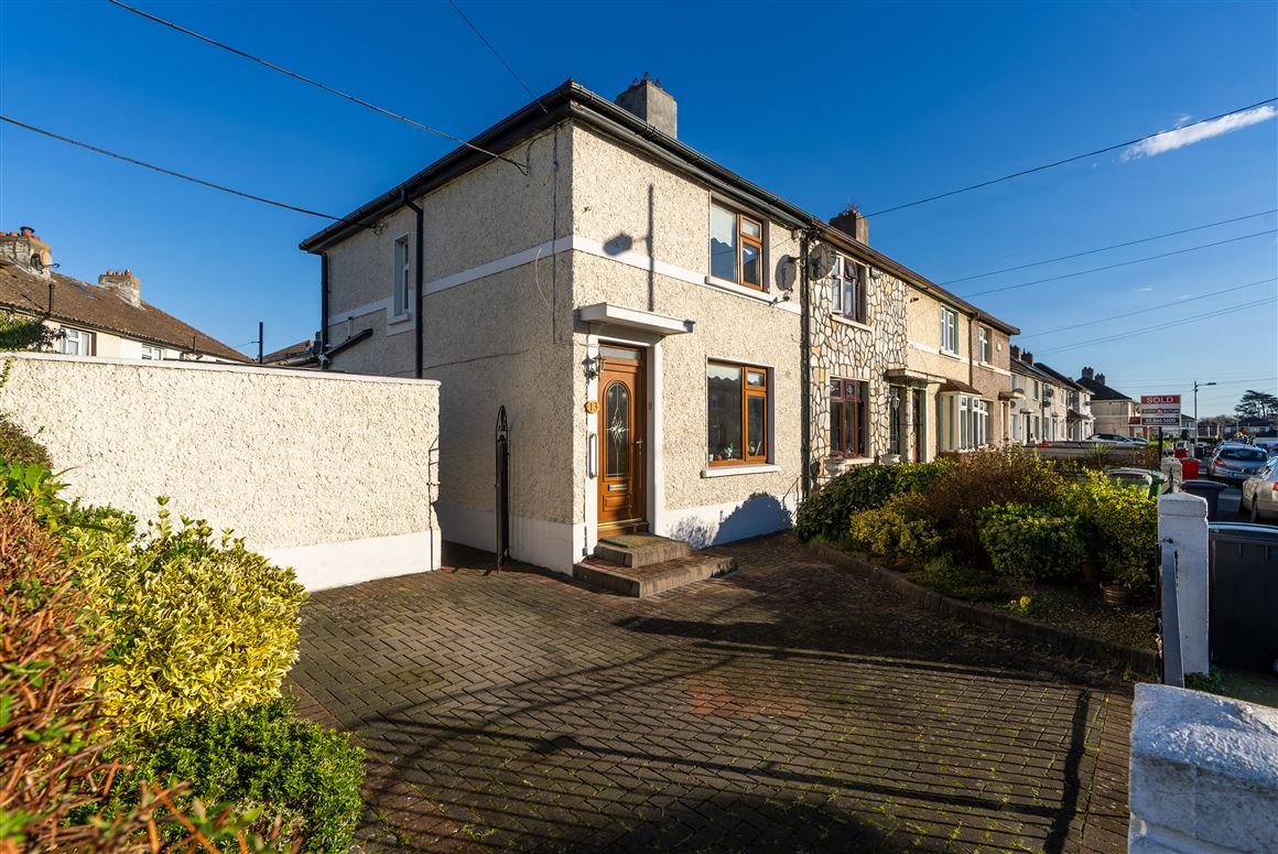 13 Yellow Road, Whitehall,   Dublin 9
