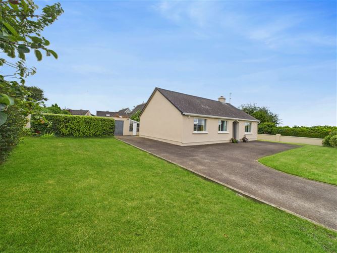 Finnoe Road, Borrisokane, Co. Tipperary
