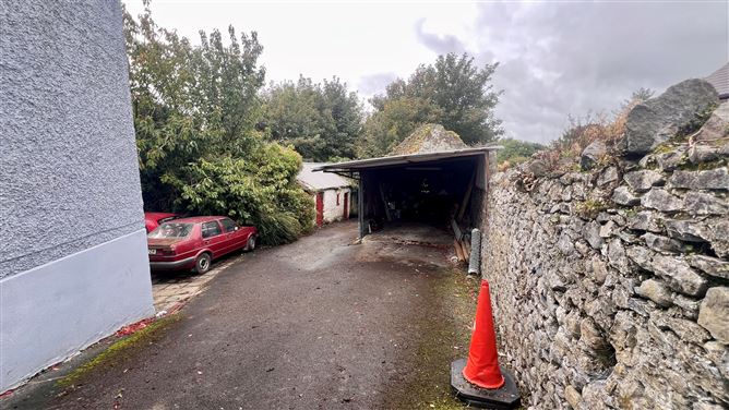 9 Dunlo Hill, Ballinasloe, Galway
