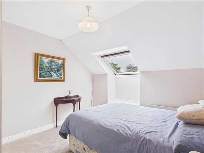 Photo 12 of 25 — 9 Dun Aoibhinn, Slievenamon Road, Thurles, Co. Tipperary