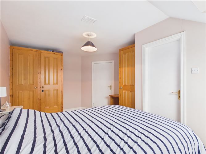 Photo 15 of 25 — 9 Dun Aoibhinn, Slievenamon Road, Thurles, Co. Tipperary