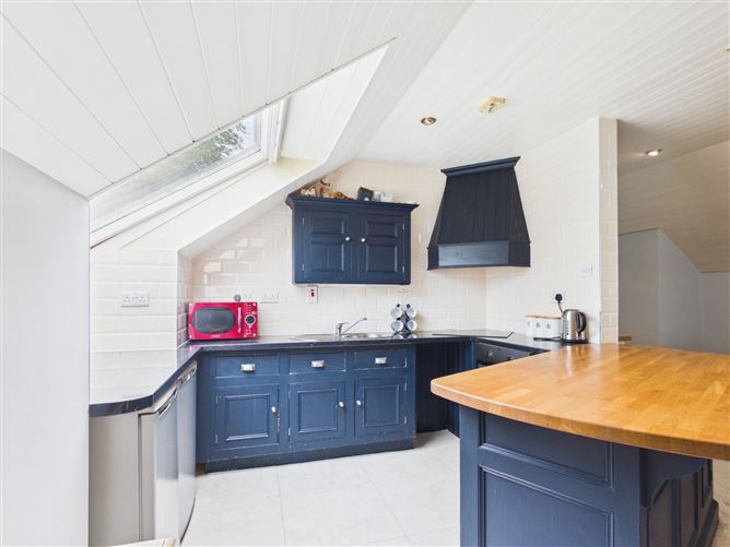 Photo 9 of 25 — 9 Dun Aoibhinn, Slievenamon Road, Thurles, Co. Tipperary