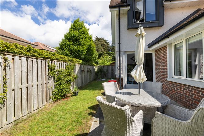 Photo 14 of 15 — 26 Brighton Wood, Foxrock, Dublin 18