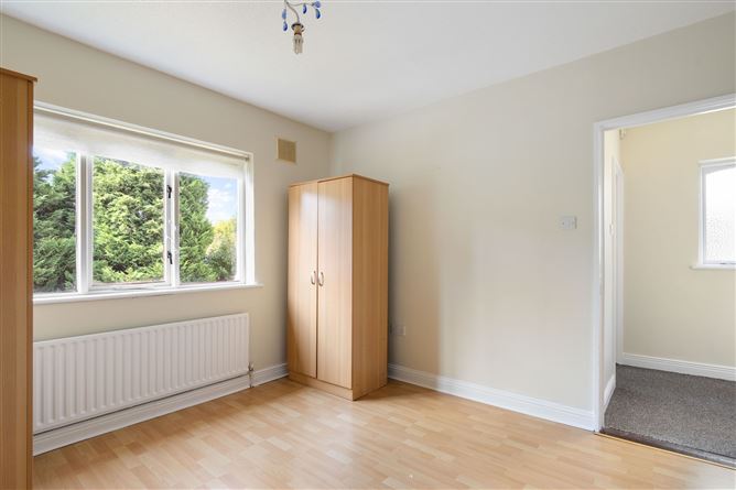 Photo 11 of 24 — 11 Woodford Road, Clondalkin, Dublin 22