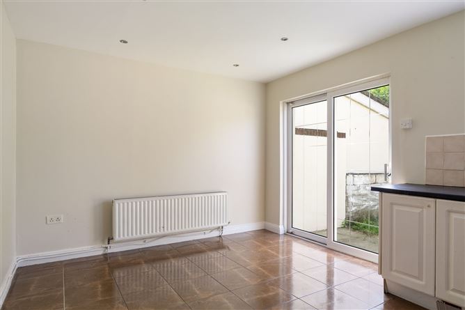 Photo 8 of 24 — 11 Woodford Road, Clondalkin, Dublin 22