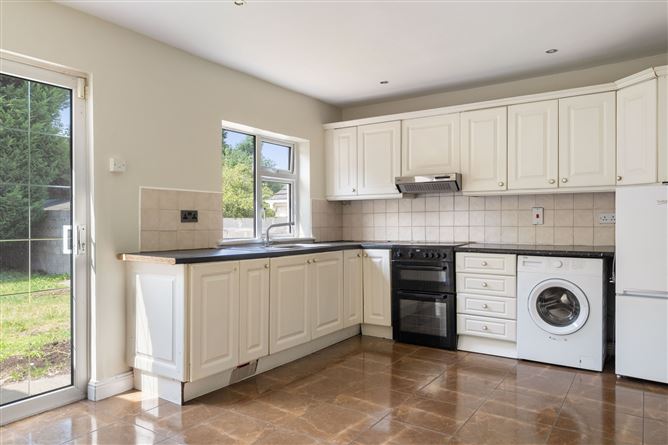 Photo 6 of 24 — 11 Woodford Road, Clondalkin, Dublin 22