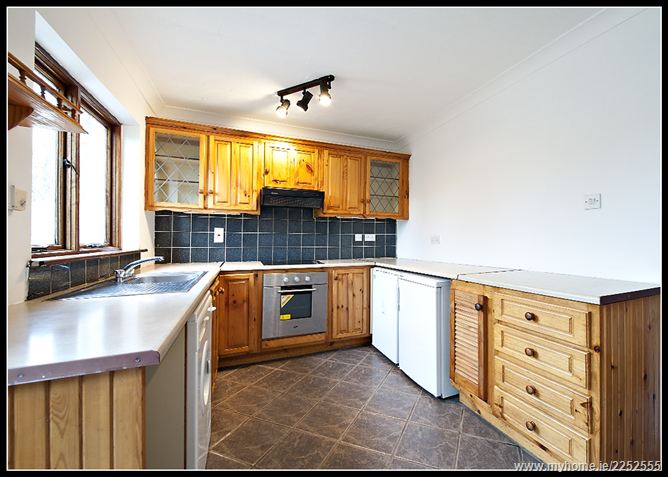 4 OAK VIEW, Santry,   Dublin 9