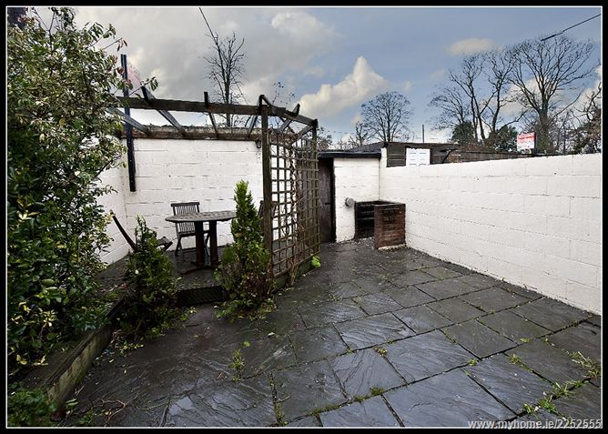 4 OAK VIEW, Santry,   Dublin 9