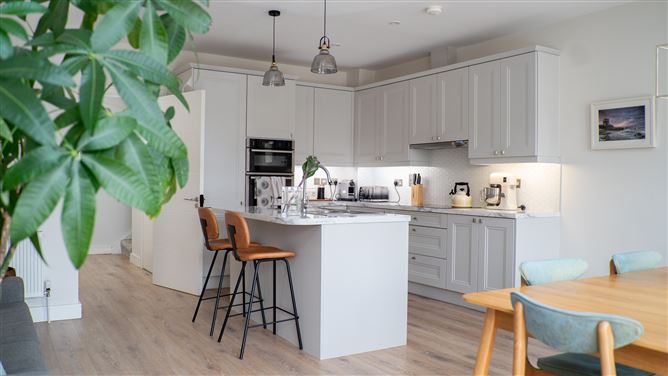 37 CASTLEWELLAN PARK, Celbridge, Kildare