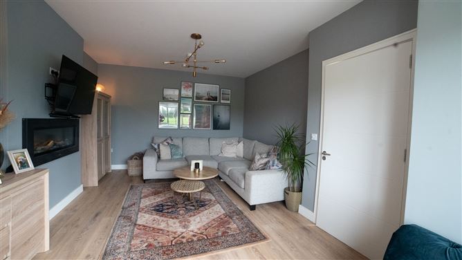 37 CASTLEWELLAN PARK, Celbridge, Kildare