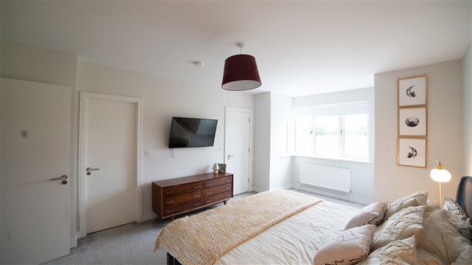 37 CASTLEWELLAN PARK, Celbridge, Kildare