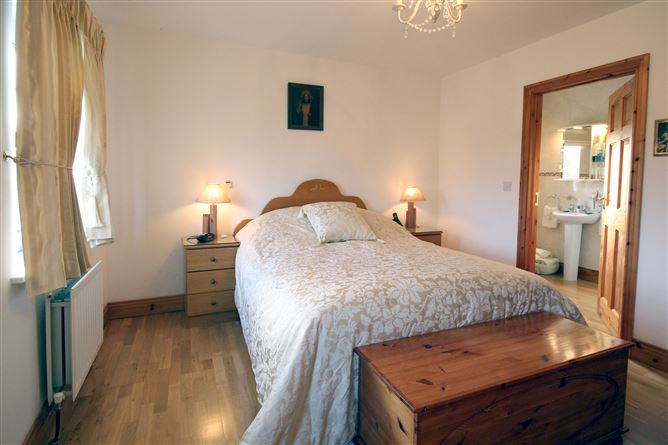 3 Lisnahederna, Virginia, Co. Cavan