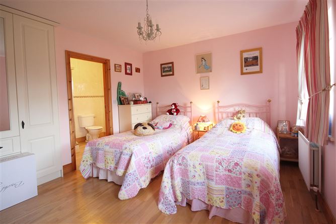 3 Lisnahederna, Virginia, Co. Cavan