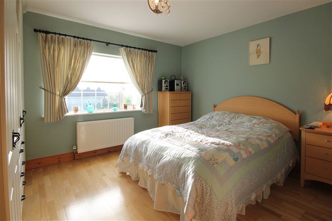 3 Lisnahederna, Virginia, Co. Cavan