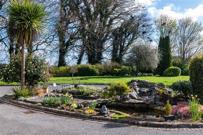 Kellysgrove, Clontuskert, Ballinasloe, Co. Galway