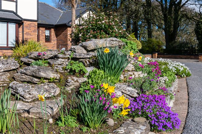 Kellysgrove, Clontuskert, Ballinasloe, Co. Galway