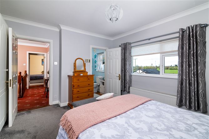 Kellysgrove, Clontuskert, Ballinasloe, Co. Galway