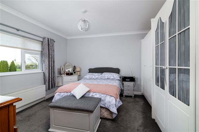 Kellysgrove, Clontuskert, Ballinasloe, Co. Galway
