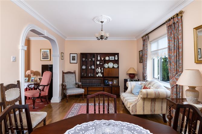 Kellysgrove, Clontuskert, Ballinasloe, Co. Galway