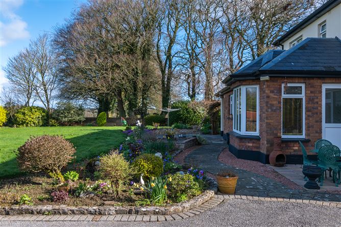 Kellysgrove, Clontuskert, Ballinasloe, Co. Galway