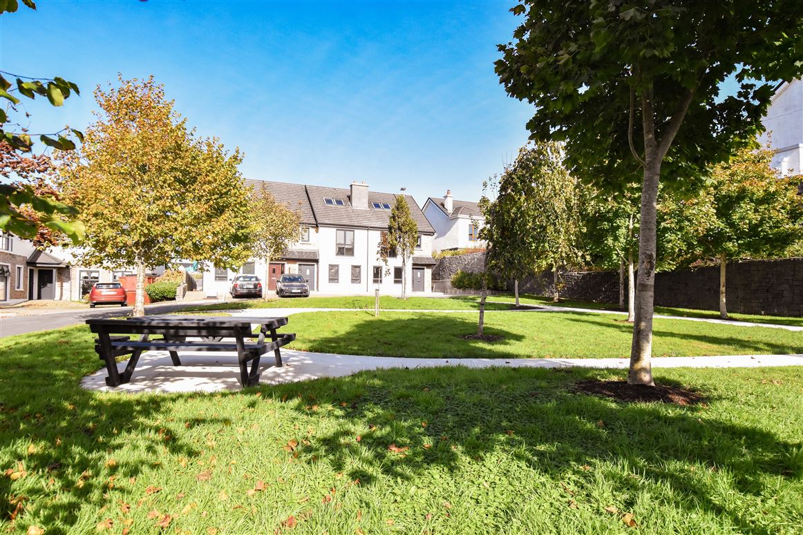23 Cul Gharrai, Rahoon, Galway