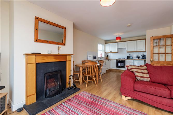 8 Castle Gardens, St Helen's, Rosslare, Co. Wexford